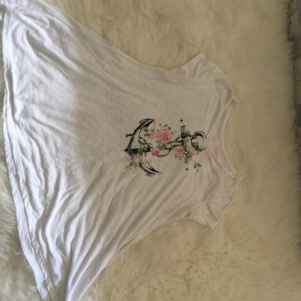 White t shirt
